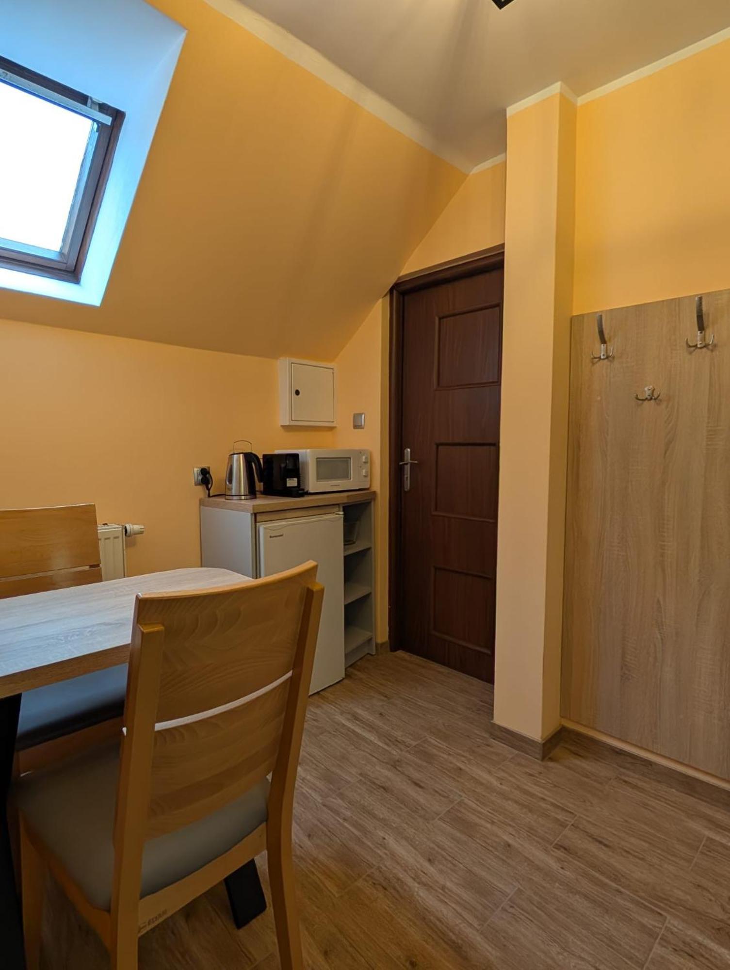 Caloroczny Drewniany Domek Superior I Apartamenty Eko-Oaza W Krynica Morska-Piaski 新卡尔奇马 外观 照片